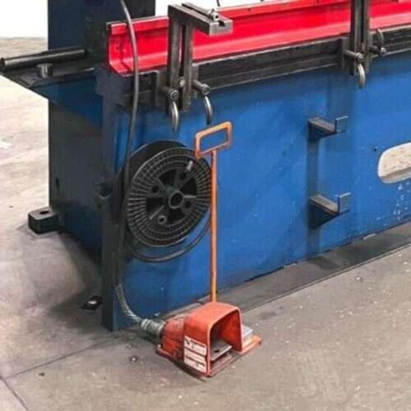 Pacific 100 TON 12′ Hydraulic Press Brake