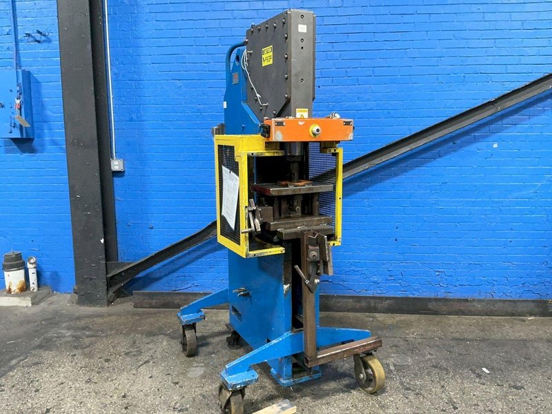 BTM CORPORATION 15”X10” C-FRAME TOGGLE PRESS  -  P-20-H X 3 T400-EPRL-EPEL