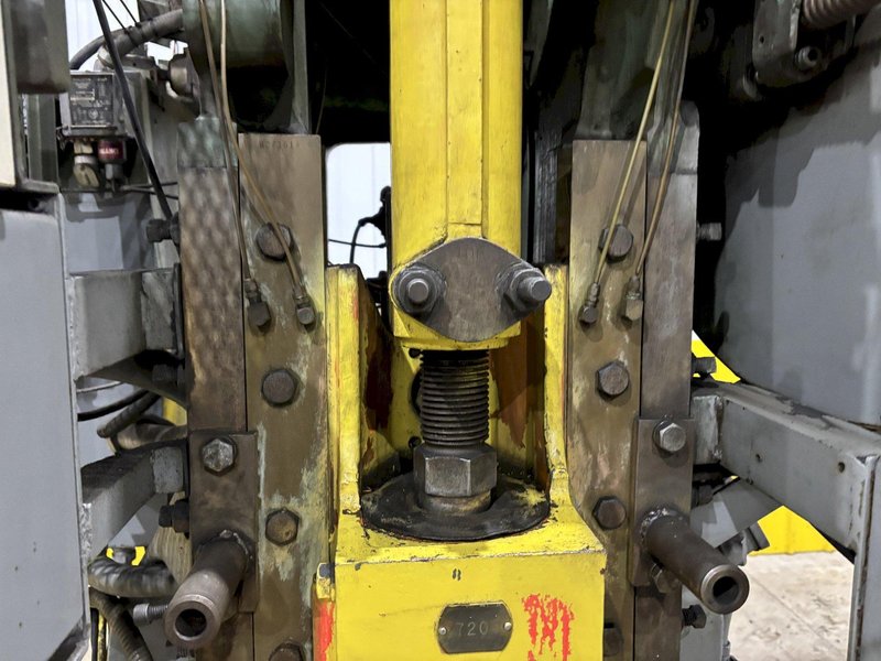 27 TON L&amp;J MODEL #W-27 OBI STAMPING PRESS 1.5" STROKE: STOCK #22435