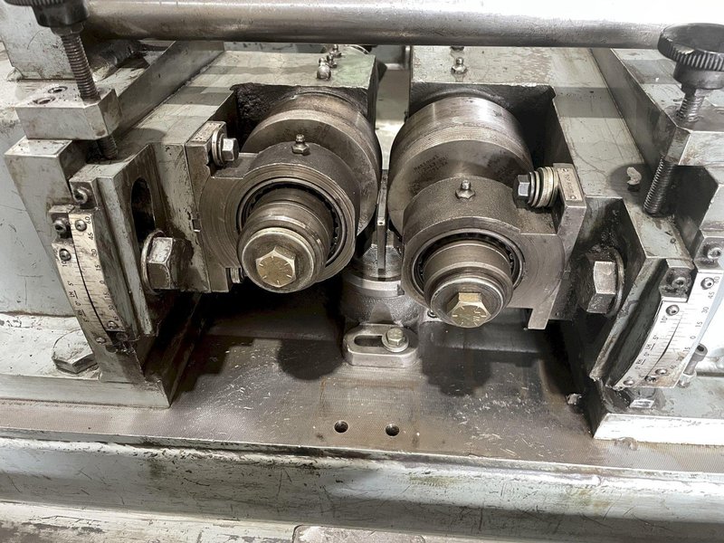 Tesker 30 Thread Roller