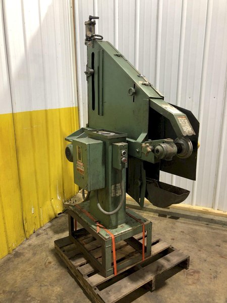 2-1/2&quot; HAMMOND GRINDER MODEL UBG132 SINGLE END BELT SANDER: STOCK 17271