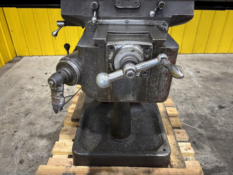 3 HP KING MODEL #942VS RAM TYPE VERTICAL MILLING MACHINE: STOCK #23625