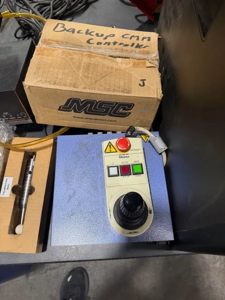 USED MITUTOYO CRYSTA-APEX C574 20" X 28" CMM