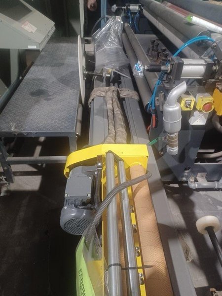 TWO SIDE SEAL BAG POUCH MACHINE with Extruder 3/16” Bubble Machine