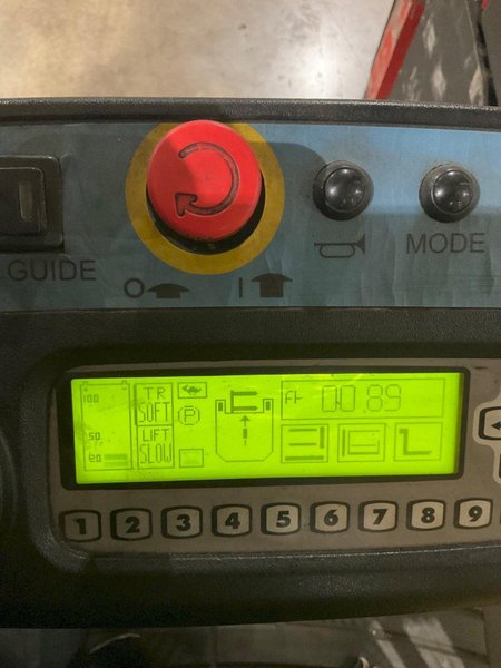 HYSTER V35ZMU TURRET TRUCK 3,500LB CAPACITY USED