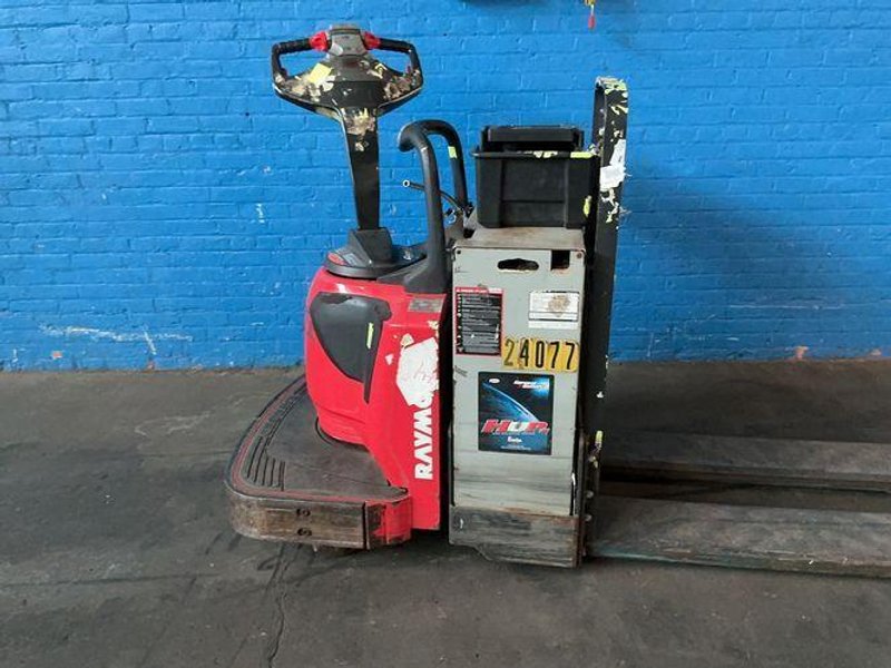 Raymond  8000 Lbs  Electric Pallet Jack  - 8410