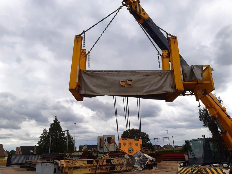 Kone - XL 700 32 ton hoist