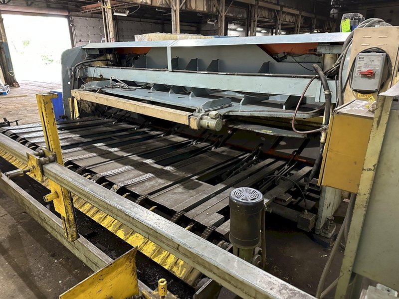 13&#039; x 1/4&quot; AMADA MODEL #M-4065 MECHANICAL POWER SQUARING SHEAR, FRONT GUAGING, CONVEYOR &amp; STACKER: STOCK #19272