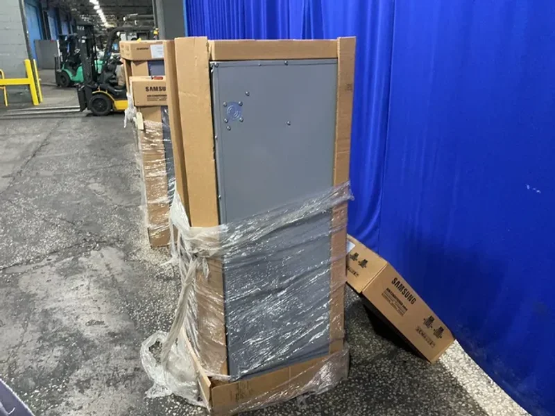 SAMSUNG AIR CONDITIONER  -  AM060TNZDCH/AA