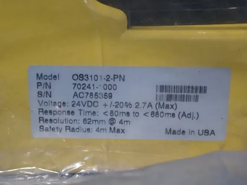 OMRON 20 WATTS SAFETY LASER SENSOR  -  OS3101-2-PN