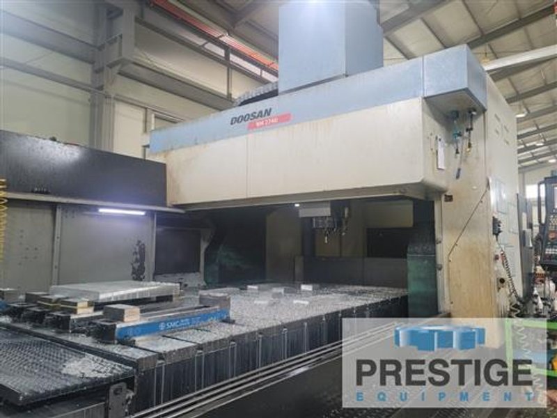Doosan BM-2740 CNC Bridge Type Vertical Machining Center
