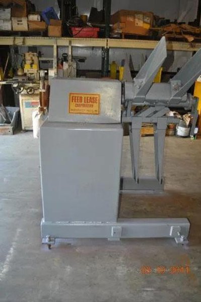 6000 LB x 12&quot; FEED LEASE UNCOILER NON-MOTORIZED Stock # 14547
