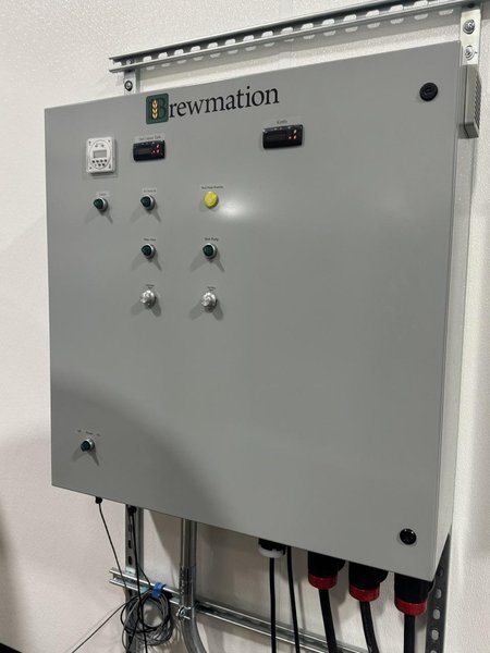 Turnkey 7 BBL Brewmation-Stout Brewing System w/ 2024 Thermaline Heat Exchanger, Pumps, Controls &amp; Vessels