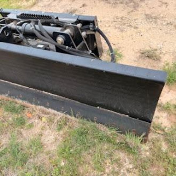 Bobcat DZR96 96″ 6-Way Dozer Blade, 2025 – Skid Steer Quick Attach, Hydraulic Angle &amp; Tilt, Heavy Duty