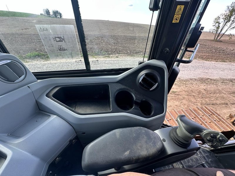 Develon DD100 Dozer, 2023 – Low Hours