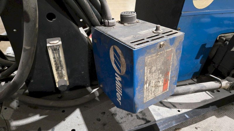 MILLER DELTAWELD 450 ARC WELDER WITH WIRE FEEDER AND CART USED