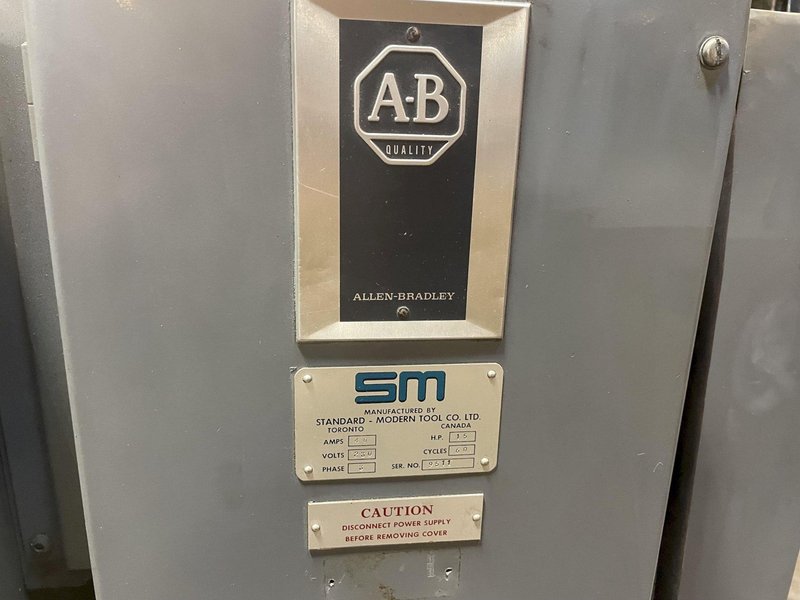 STANDARD MODERN 2060 ENGINE LATHE, 22" SWING, 60" CENTERS, IN/MM