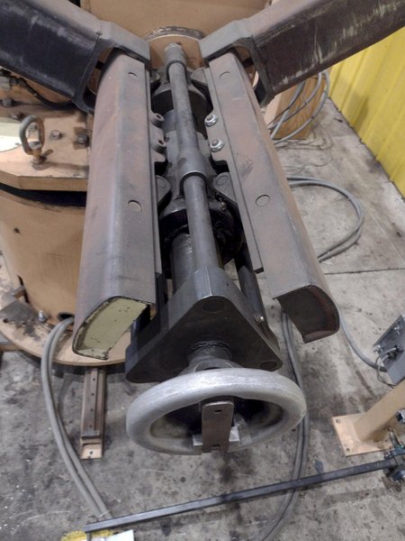 4,000 LBS X 18&quot; CWP MODEL #3RDM-18 DOUBLE END MOTORIZED COIL REEL UNCOILER: YOBRO #23973