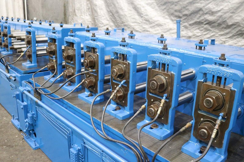 26 STAND X 3&#039; TISHKEN ROLLFORMER: STOCK #72239