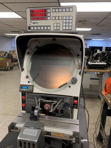 14" Gagemaster Model 29/GM3 Bench Top Optical Comparator, s/n 144673488.