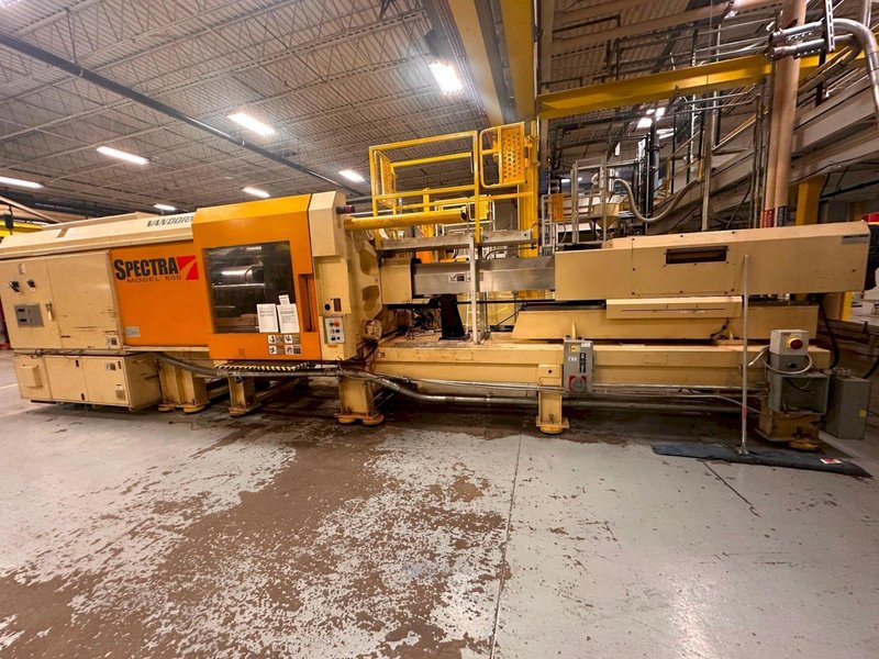 2002 Van Dorn Demag 500SP2800 – 500 Ton Hydraulic Press, 59.2 oz Shot (~1,676 g), Pathfinder Control, Preform-ready