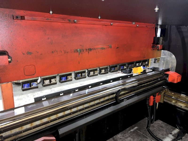 110 TON x 10' AMADA MODEL #HFE100-3S CNC HYDRAULIC PRESS BRAKE, 2001: STOCK #21984