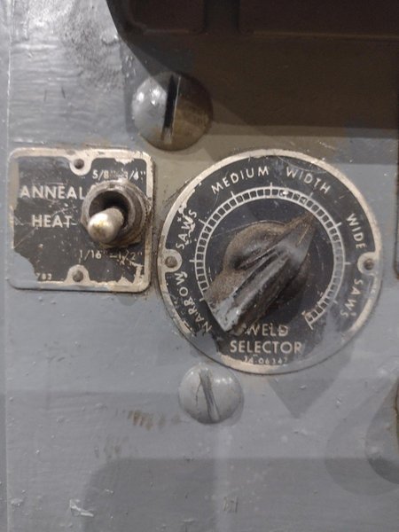 36" DOALL MODEL #3613-1 VERTICAL BANDSAW: YOBRO #24515