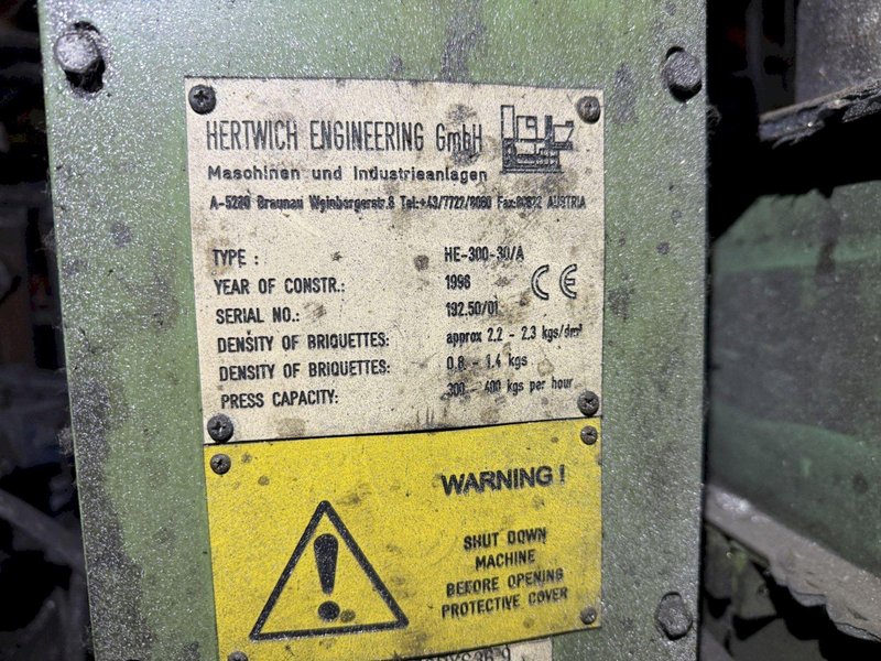 HERTWICH ENGINEERING MODEL #HE-300-30/A SWARF PUCK BRIQUETTER PRESS MACHINE: STOCK #23343