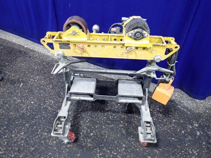 WELDING AUTOMATION 4000 LBS ADJUSTABLE PIPE ROLL  -  HD2L-100
