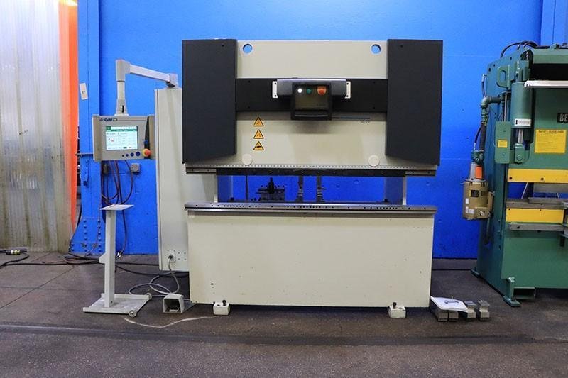 55 Ton X 6'6" LVD STRIPPIT Hydraulic CNC Press Brake, Model PPS 50/25