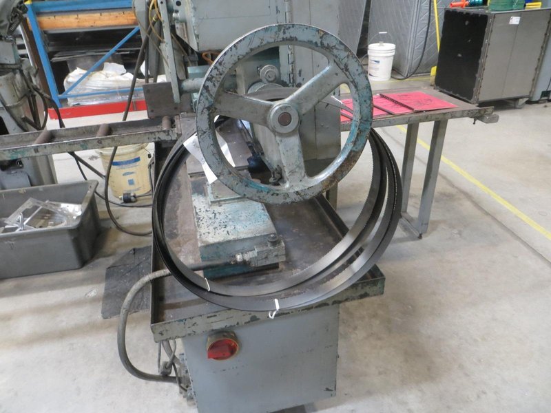 DoAll C-916 Horizontal Band Saw- Auction Item