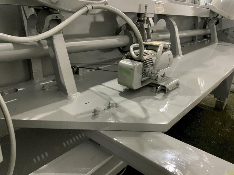 12' X 1/4" CINCINNATI POWER SQUARING SHEAR: STOCK #81291