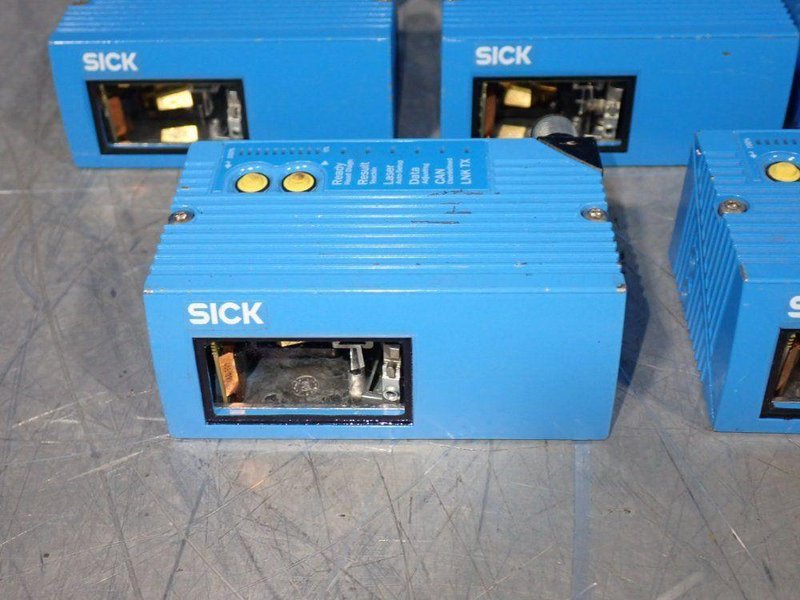 SICK INDUSTRIAL BARCODE SCANNERS  -  CLV631-0120