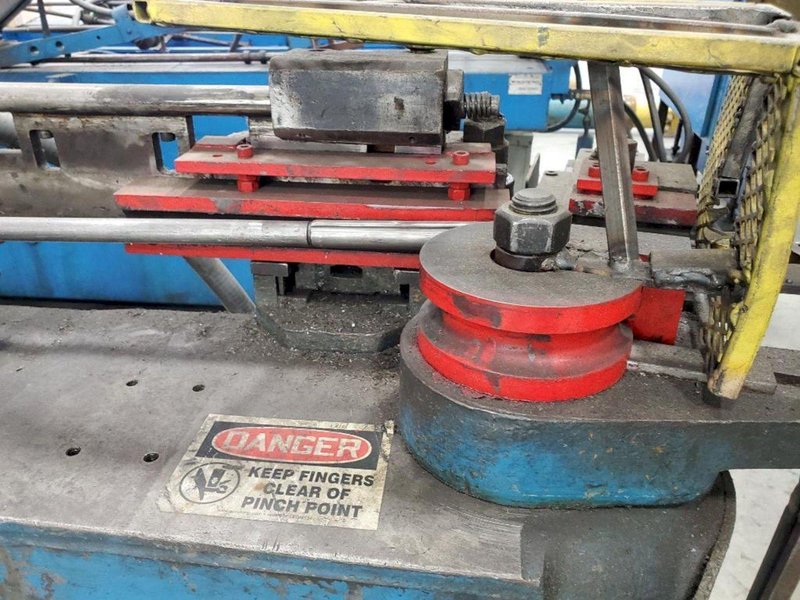 2.5" TELEDYNE PINES HORIZONTAL HYDRAULIC TUBE BENDER. STOCK # 0641723