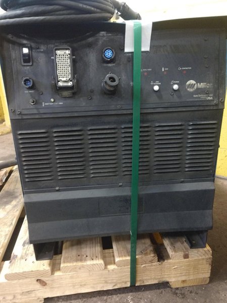 6 AXIS MOTOMAN MODEL SK16-6 ROBOT WELDING CELL WITH MILLER AUTO DELTAWELD 452 WELDER: STOCK #13838