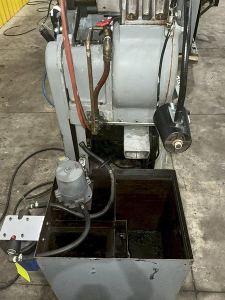 1.5" ROYAL MASTER MODEL #TG-12 PRECISE O MATIC CENTERLESS GRINDER: YOBRO #25278