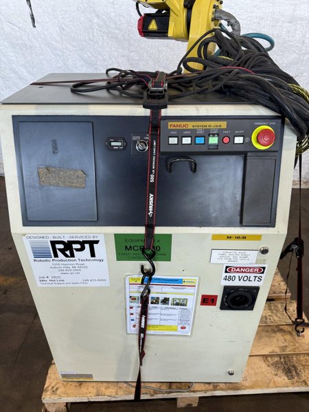 FANUC M-6iB/20 6 AXIS ROBOT W/ R-J3IB CONTROLLER. STOCK # 1005724