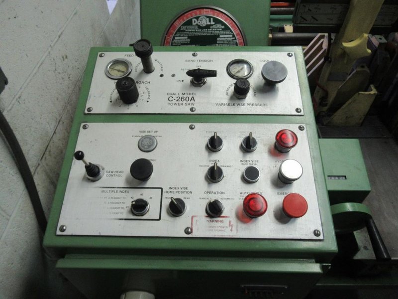 DoAll C-260 Horizontal Automatic Band Saw- Auction Item