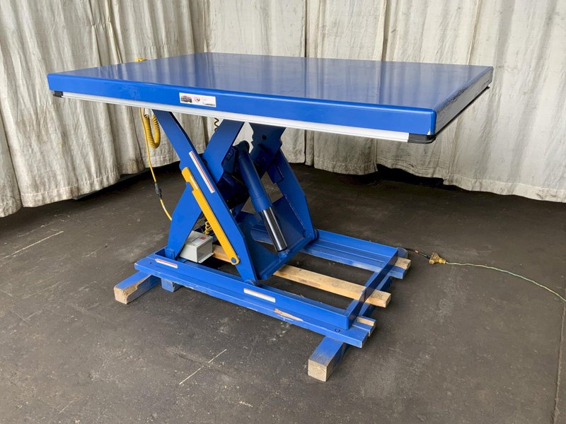 3000 LB VESTIL 48"X 72" HYDRAULIC SCISSOR LIFT TABLE: STOCK #81183