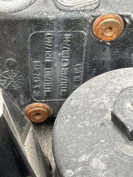 2019 Freightliner Cascadia 126 3AKJHHDR9KSKE4230