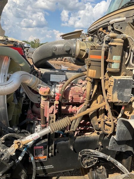 2025 Mack GR64B 1M2GR2GC1SM043902