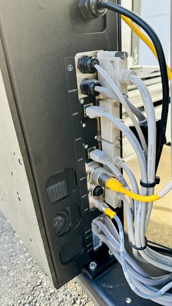 Automated Packaging Systems | Autobag 600 Bagger System  |  Vertical Orientation for Package Fulfilment with Powered Outfeed Conveyor