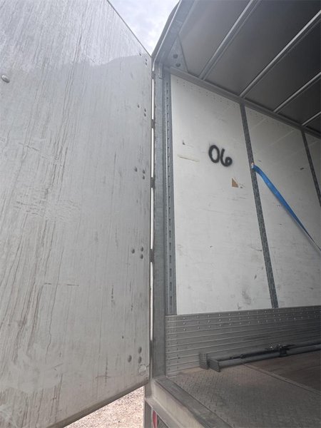 2019 Vanguard 53 x 102 5V8VC5324KT912538