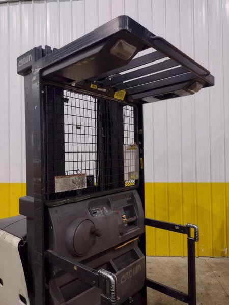 3,000 LB CROWN MODEL #SP 3500 ELECTRIC ORDER PICKER FORKLIFT 2018 : YOBRO #25407