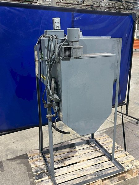 EMPIRE ABRASIVE EQUIPMENT S-30 SANDBLAST CABINET EQUIPMENT USED