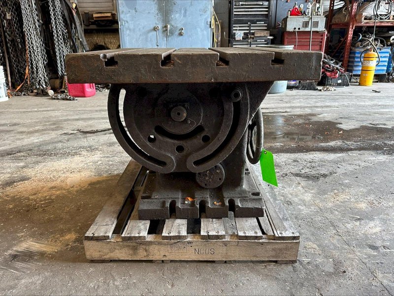 Used, 32&quot; x 28&quot; T-Slotted Tilting Box Table