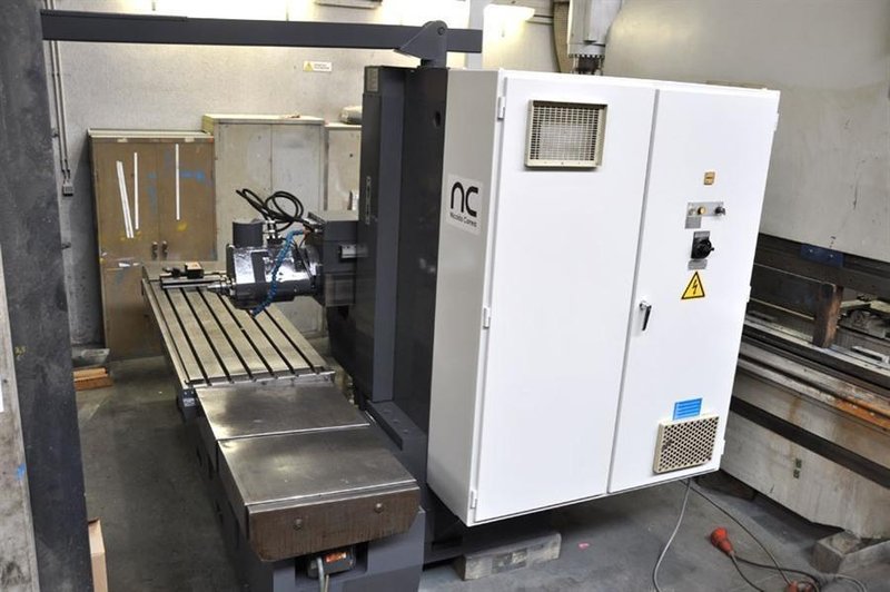 Correa - A16 X: 1800 - Y: 800 - Z: 800 mm