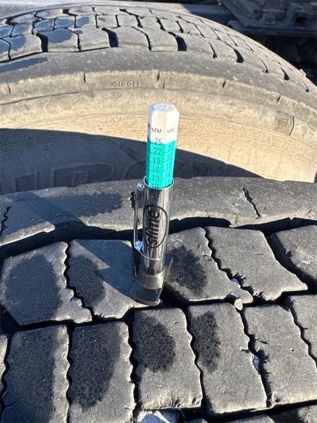 2020 Freightliner Cascadia 1FUJHHDV9LLLC1673