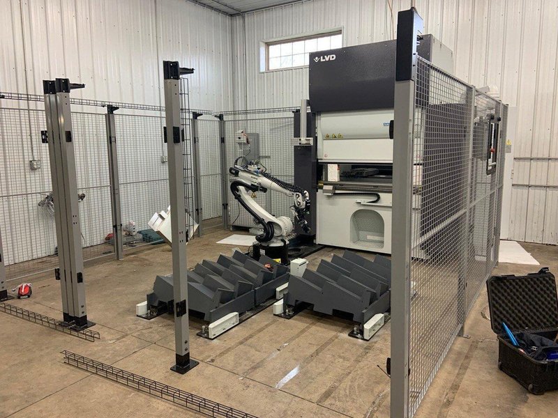 2019 LVD Dyna Cell CNC Robotic Press Brake (#5482)