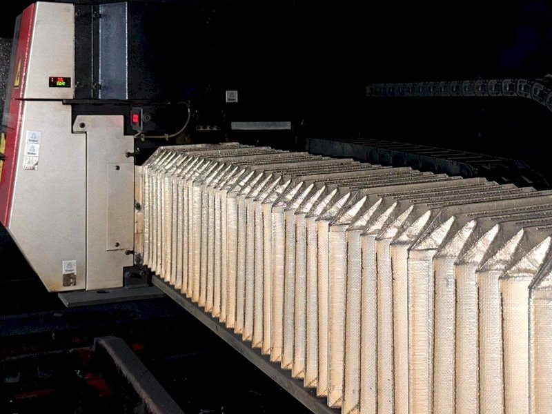 Amada Ensis 3015 AJ 9KW Fiber